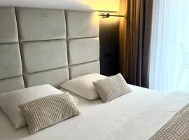 Adora Park Exclusive Stay