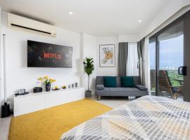 Dominiks Stylish Resort Gem Ocean View Pool Queen Bed at Tambuli 8 Floor Fast Wifi