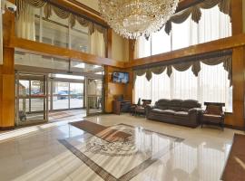 Woodbine Hotel & Suites โรงแรมใกล้สนามบินนานาชาติโตรอนโตเพียร์สัน - YYZในโตรอนโต