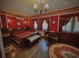 Family Hotel at Renaissance Square