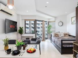 Dominiks quite and Elegant Studio Ocean View Pool at Tambuli Resort High Floor, beach rental in Maribago