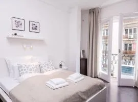 Extra Central NEW home with AC