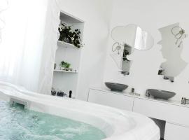Corte del Pascià, hotel with hot tubs in Lecce
