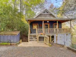 6 Mi to Boone Blue Ridge Family Cabin with Fire Pit