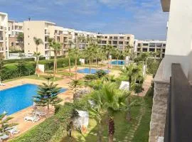 Appart familial avec terrasse et piscine, à 2 pas de la plage des nations - Rabat