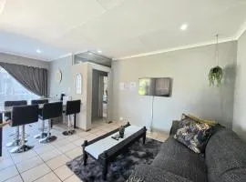 Zhantique Guest House 2- Unit 6