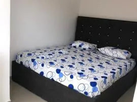 Apartamento T1 - Rua Rainha Ginga