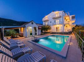 Villa Maria، فندق في قشتيلا