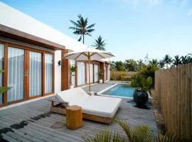 Lembah Lombok - Private 2BR Pool Villas near Kuta Center