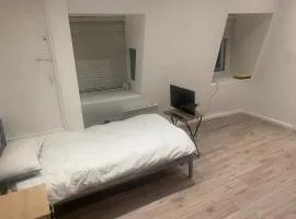 Cozy Self-Contained Studio Flat