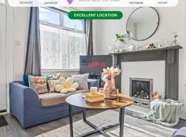 Broomfield House - City Centre - Free Parking, Self-Check-In, Garden, Fast Wifi and Smart TV by Yoko Property