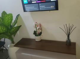 Fantastic Private Room in Oniru Estate, Pension in Lagos