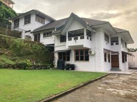 Maracas Valley St Joseph Two bedroom Apartment, hotel i Guarata