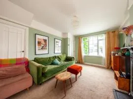 Amazing 2BDR house close to the city August deals