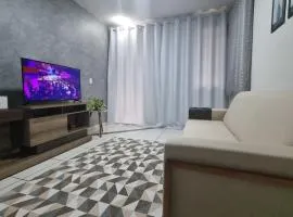 Casa Charmosa, 700 metros da Rua do Lazer!