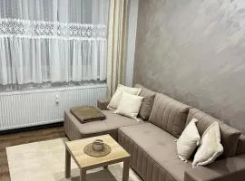 Moderní apartmán v blízkosti centra města,WiFi,Netflix