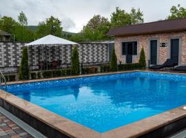 Green Village Friends & Family Resort, hotel in Gyulagarak