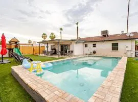 Arcadia Oasis, 4BR Ranch with Private Pool & Den