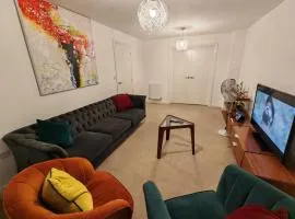 Garland Modern 4 Bedroom House with Garden & Parking