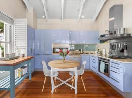 Kalk Bay Condo at The Majestic, ξενοδοχείο σε Kalk Bay