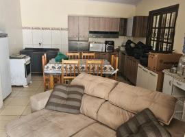 Casa completa proximo a FURG, hotel em Rio Grande