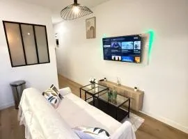 Séjour lumineux et moderne aux portes de Paris