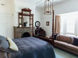 Lindsay House Guest House