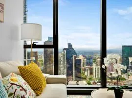 Home in the Sky 2BR Apt with City and River View