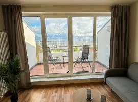 Ferienhaus Südblick am Meer in Breege, Meerblick von allen drei Etagen, Terrasse, Balkon, Sauna und Parkplatz