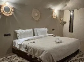 Sunshine luxury desert camp