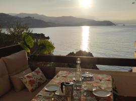 Dreamy sunrise at Marina Playa, hotel i La Herradura
