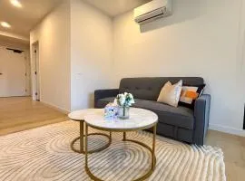 Full of Fun shopping 1BR stay at Clayton