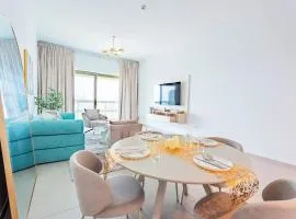 Saadiyat Luxury Escape Walk to Beach & Museum