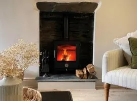 Poets Cottage Eglwys Fach