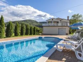 Maria Buzet 1 with Shared Pool