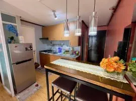 Arezzo Place Condominium