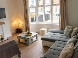 Cosy 2BR House - Space Centre - Free Parking