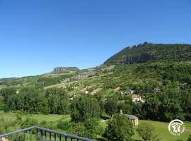 Gîte de Myriam aux portes des Gorges du Tarn, hotel a La Cresse