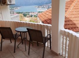 Apartman Tamara i Tijana, hotel in Škaljari