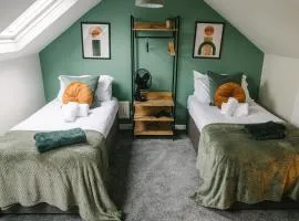 Coastal Comfort 3-Bed Scarborough Retreat