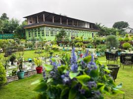Chitralekha Boutique Resort, Hotel in Rājpur