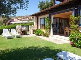 Villa con barbecue con giardino vista mare