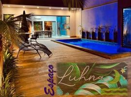 Espaço LUHNA - Piscina - AR - Sauna Privativa, hotel en Limeira