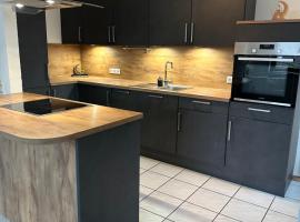 Ferienwohnung in Rheinfelden, Grenznähe und Blick auf die Schweiz, ξενοδοχείο σε Karsau