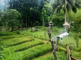 Nuts Huts – hotel w mieście Loboc