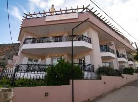 Malvasia Corner Studios - ex Romeo's House