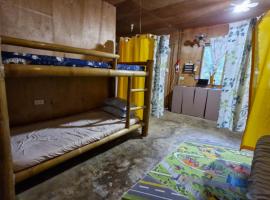 J Travel Trail Inn in Hubangon, Mahinog, Camiguin，Mahinog的寵物友善飯店