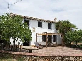 Mas de Paco, Chimenea, barbacoa y piscina