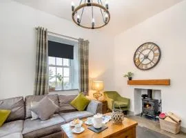 2 Bed in Newchapel oc-c33691