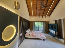 StayGuru Luxury Villa, hotel em Bhuj